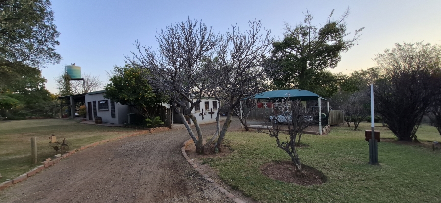 9 Bedroom Property for Sale in Rietfontein AH North West